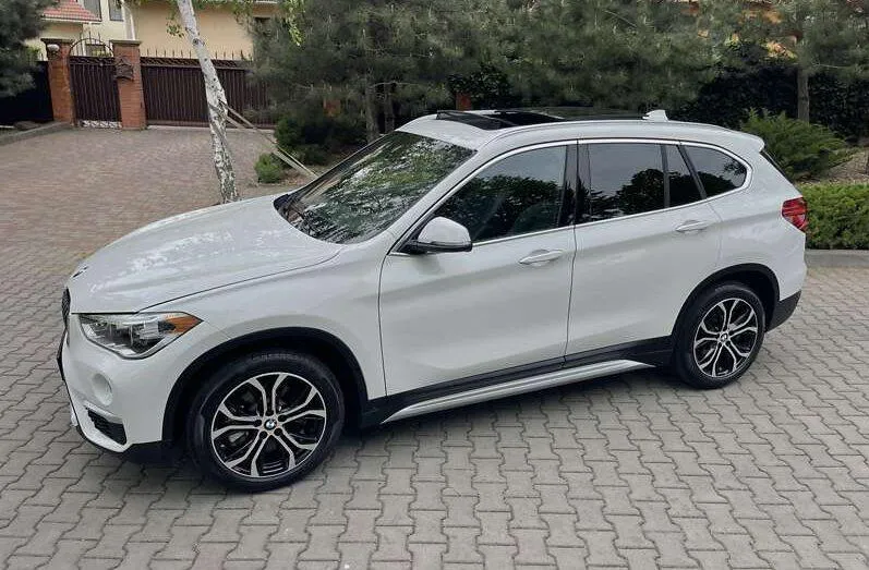 BMW X1 - фото 6