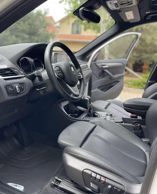 BMW X1 - фото 11