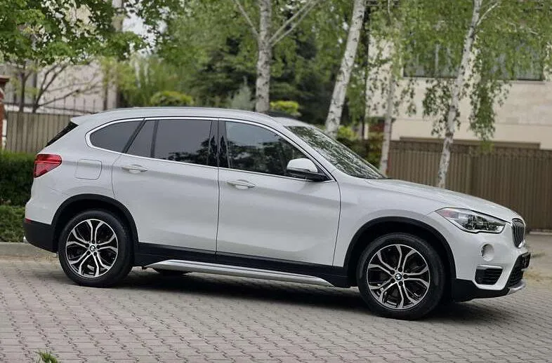 BMW X1 - фото 5