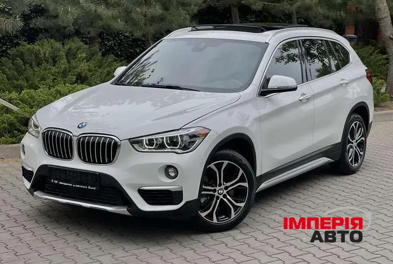 BMW X1 - фото 1