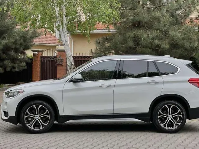 BMW X1 - фото 4