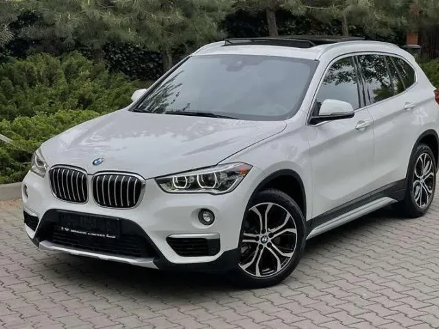 BMW X1 - фото 3
