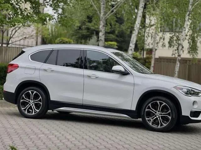 BMW X1 - фото 5