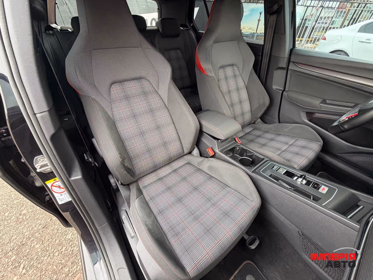 Volkswagen Golf GTI - фото 19