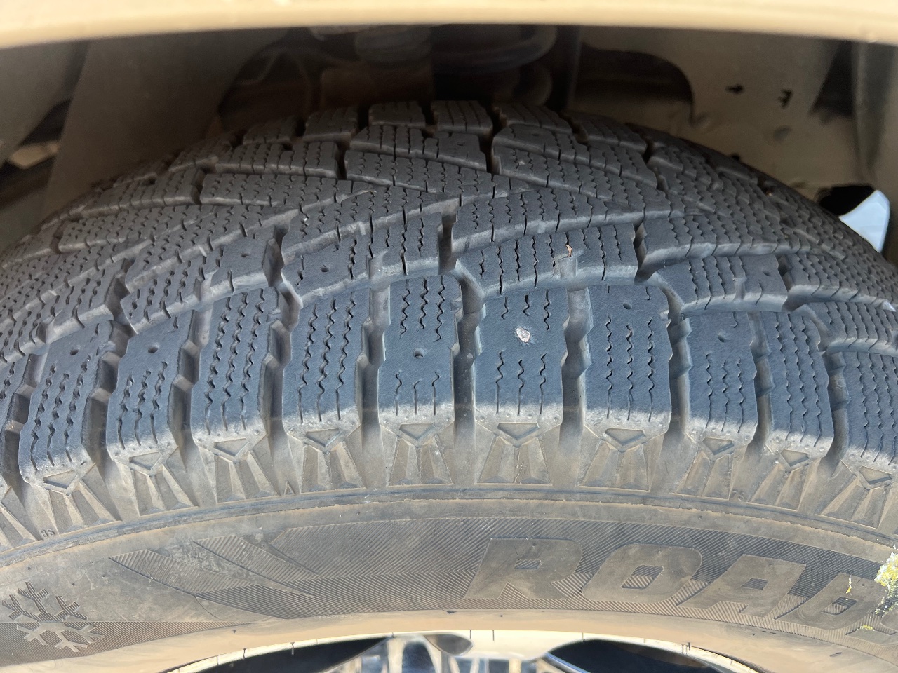 Toyota Fortuner - фото 6