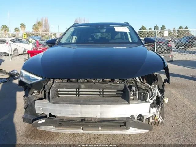 Audi e-tron - фото 2