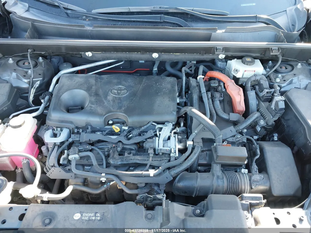 Toyota RAV4 - фото 11