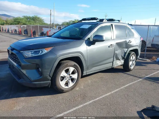 Toyota RAV4 - фото 3