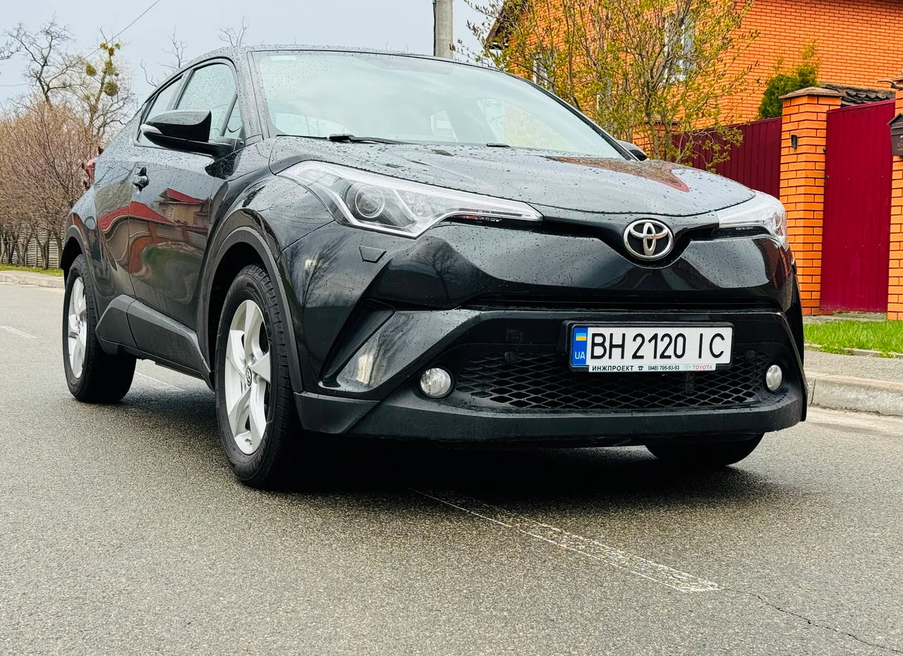 Toyota C-HR - фото 14