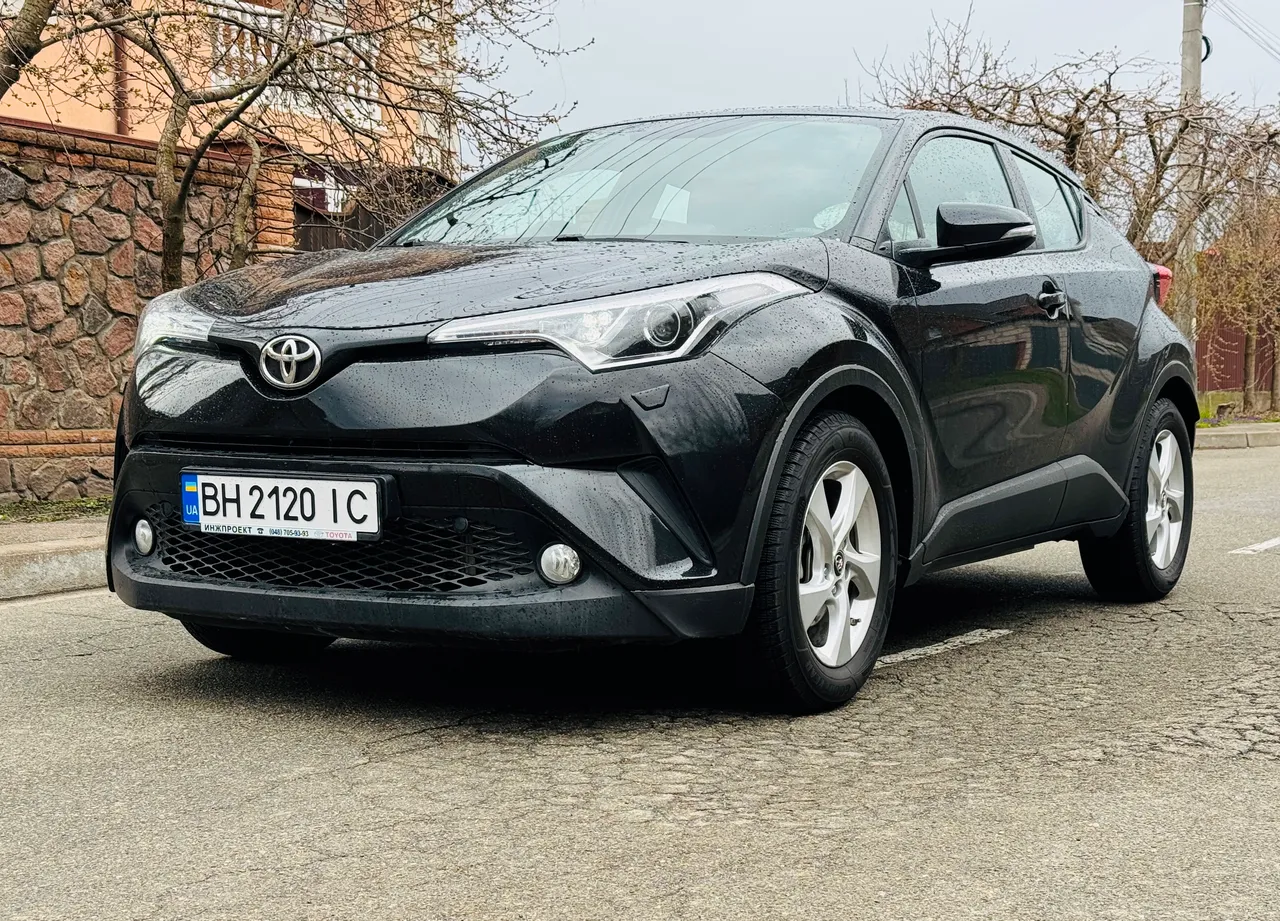 Toyota C-HR - фото 4