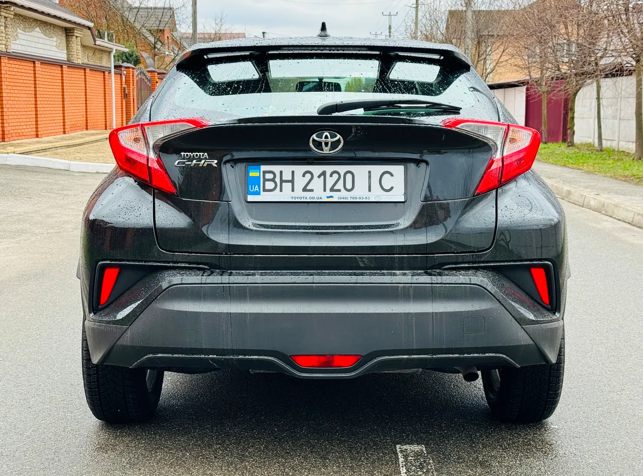 Toyota C-HR - фото 21