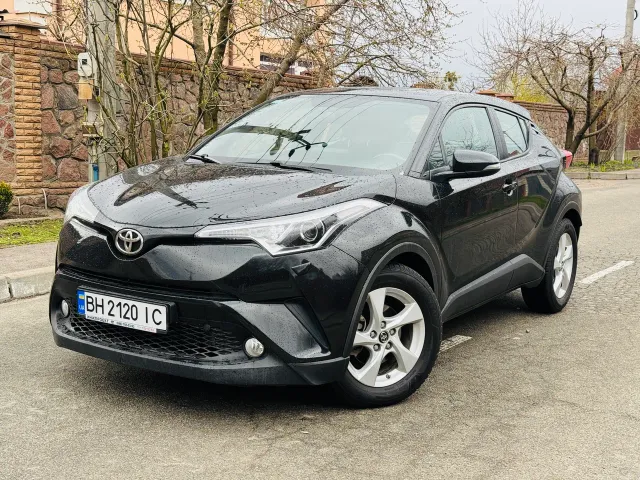 Toyota C-HR - фото 1