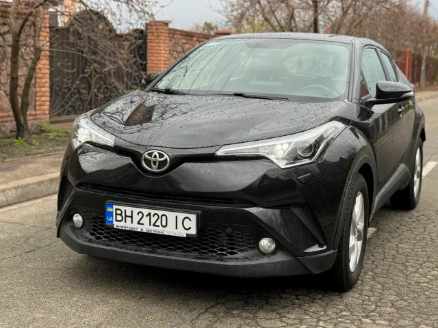 Toyota C-HR - фото 2