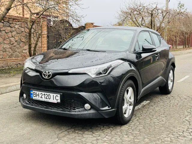 Toyota C-HR - фото 3