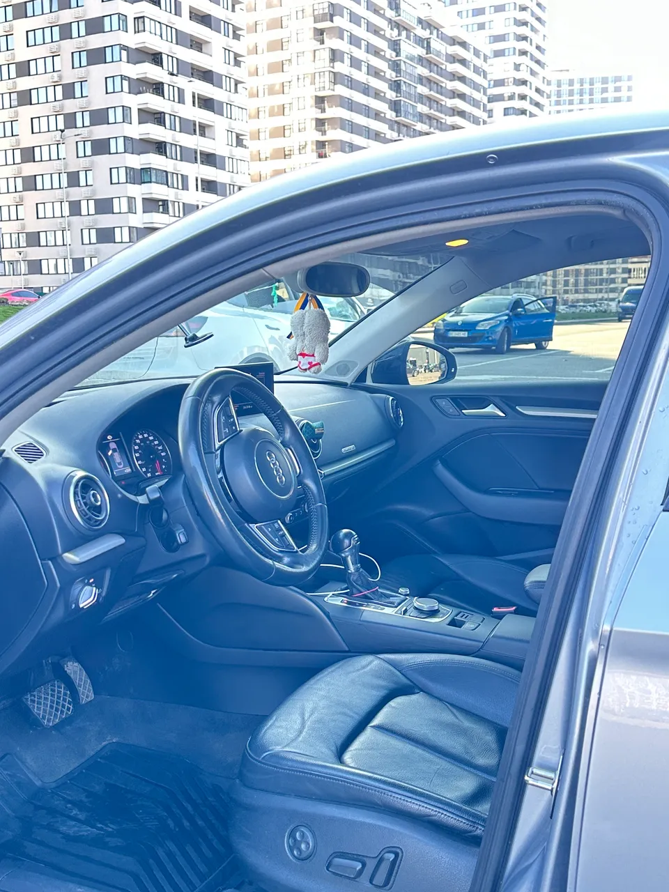 Audi A3 - фото 8