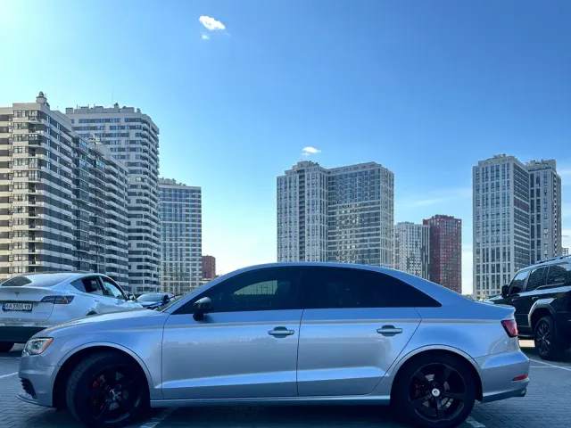 Audi A3 - фото 5