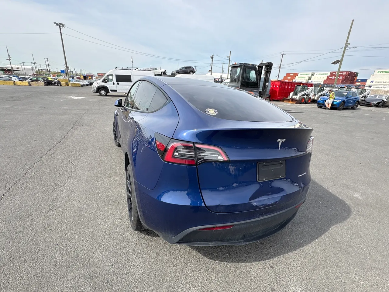 Tesla Model Y - фото 6