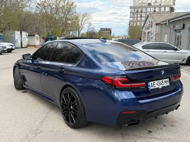 BMW 5 серії - фото 2