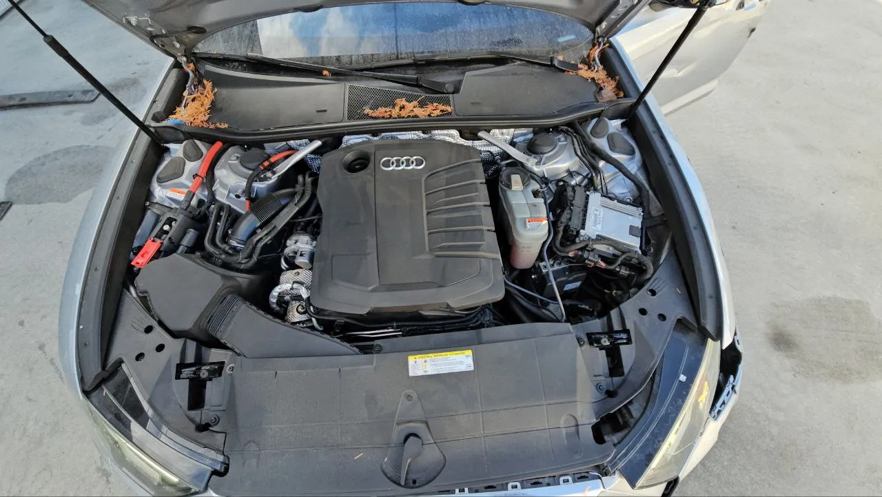 Audi A6 - фото 21