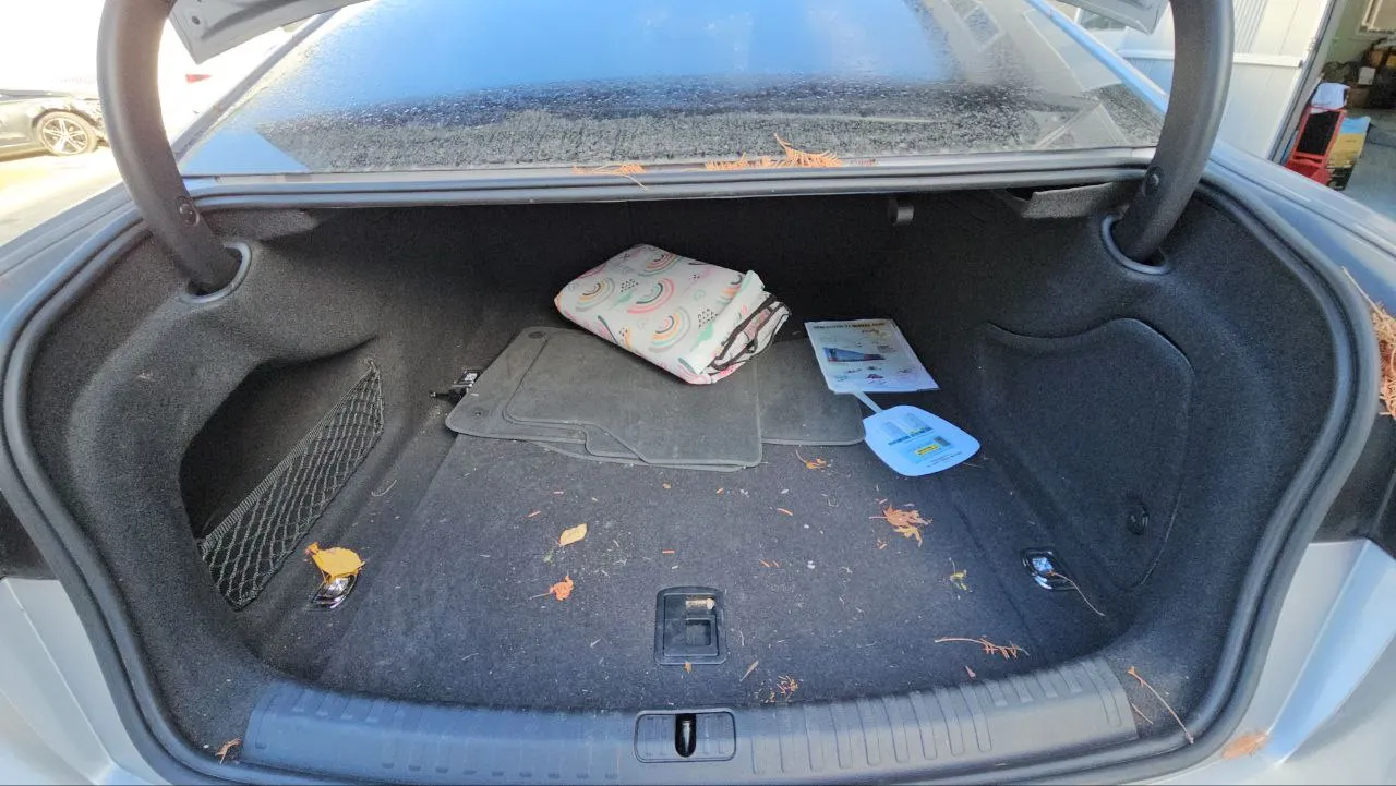 Audi A6 - фото 20