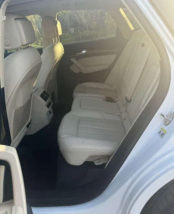 Audi Q5 - фото 11