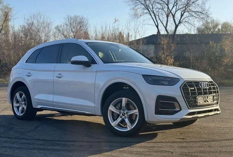 Audi Q5 - фото 6