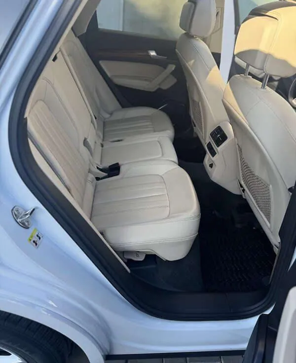 Audi Q5 - фото 9