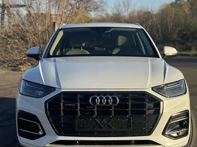 Audi Q5 - фото 1