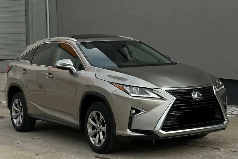 Lexus RX - фото 2
