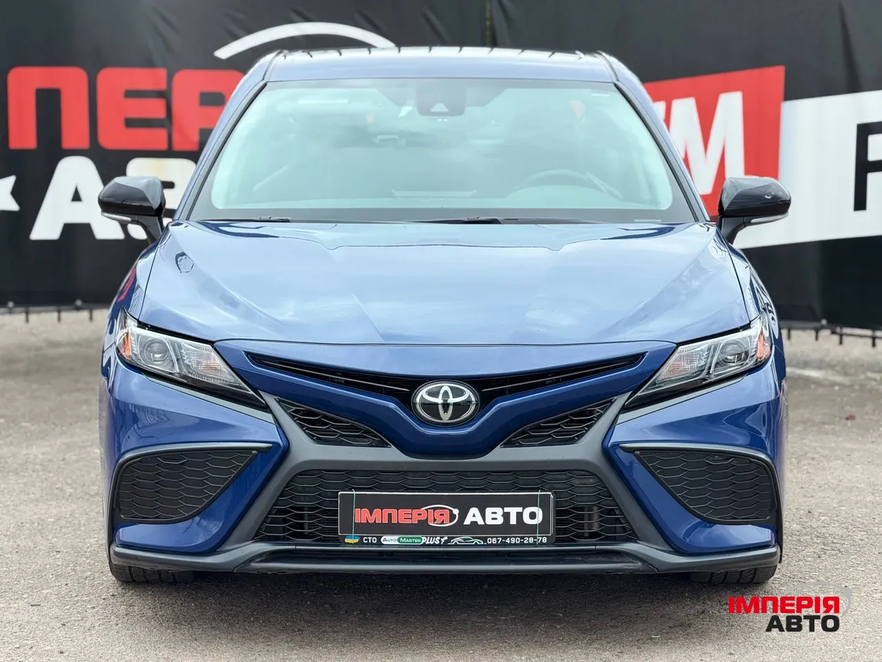 Toyota Camry - фото 3