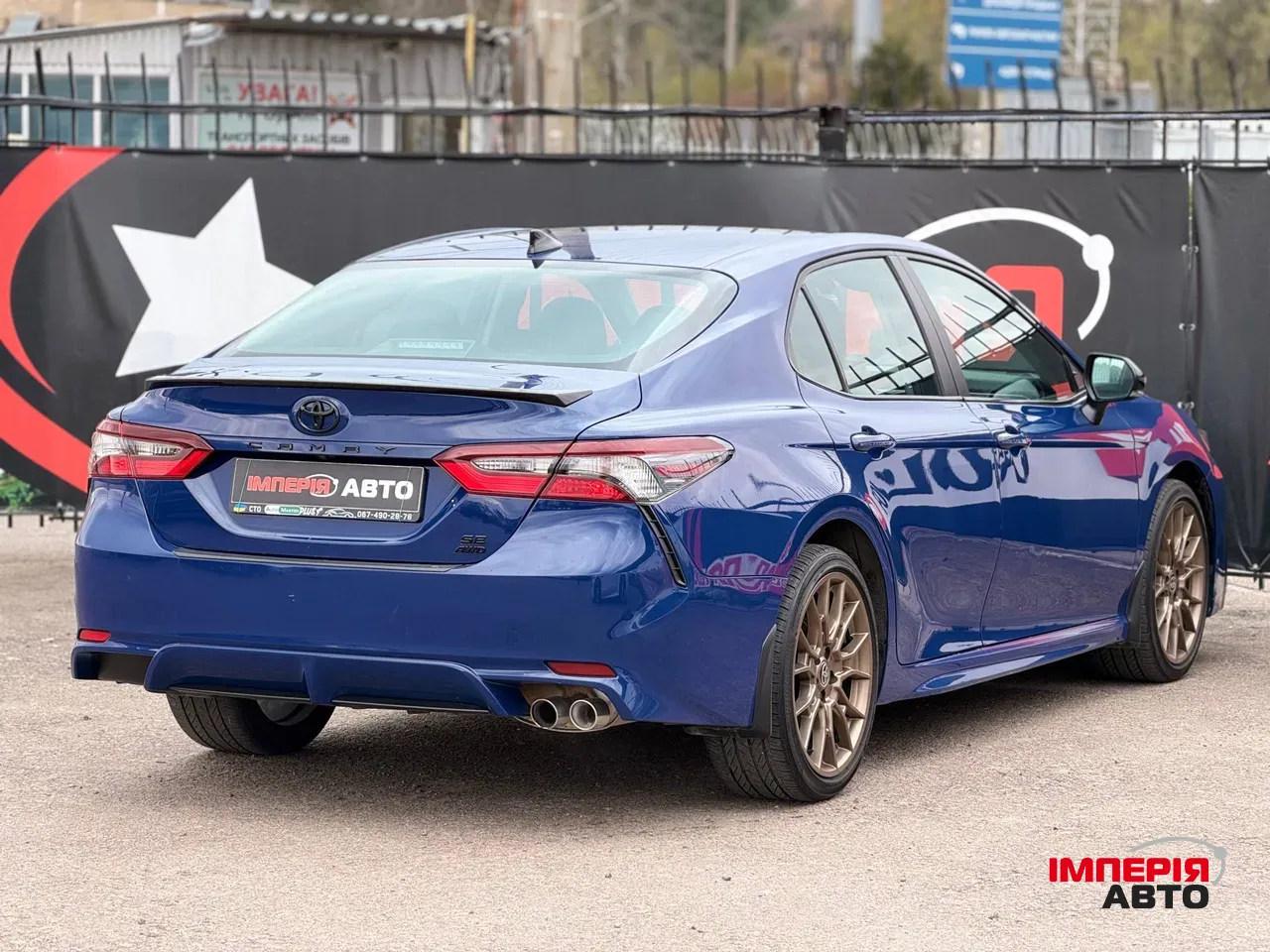 Toyota Camry - фото 4