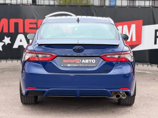 Toyota Camry - фото 5