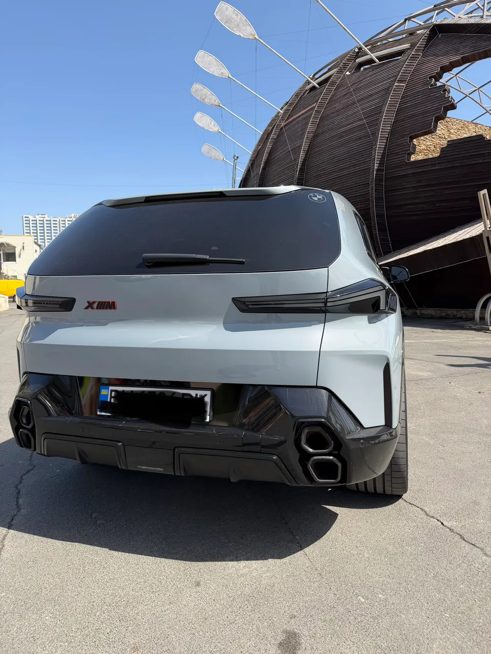 BMW XM - фото 10