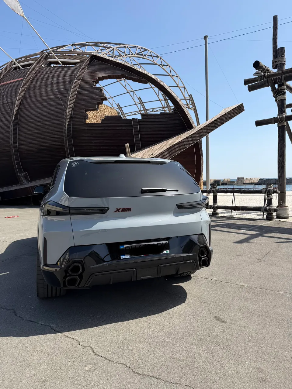 BMW XM - фото 11