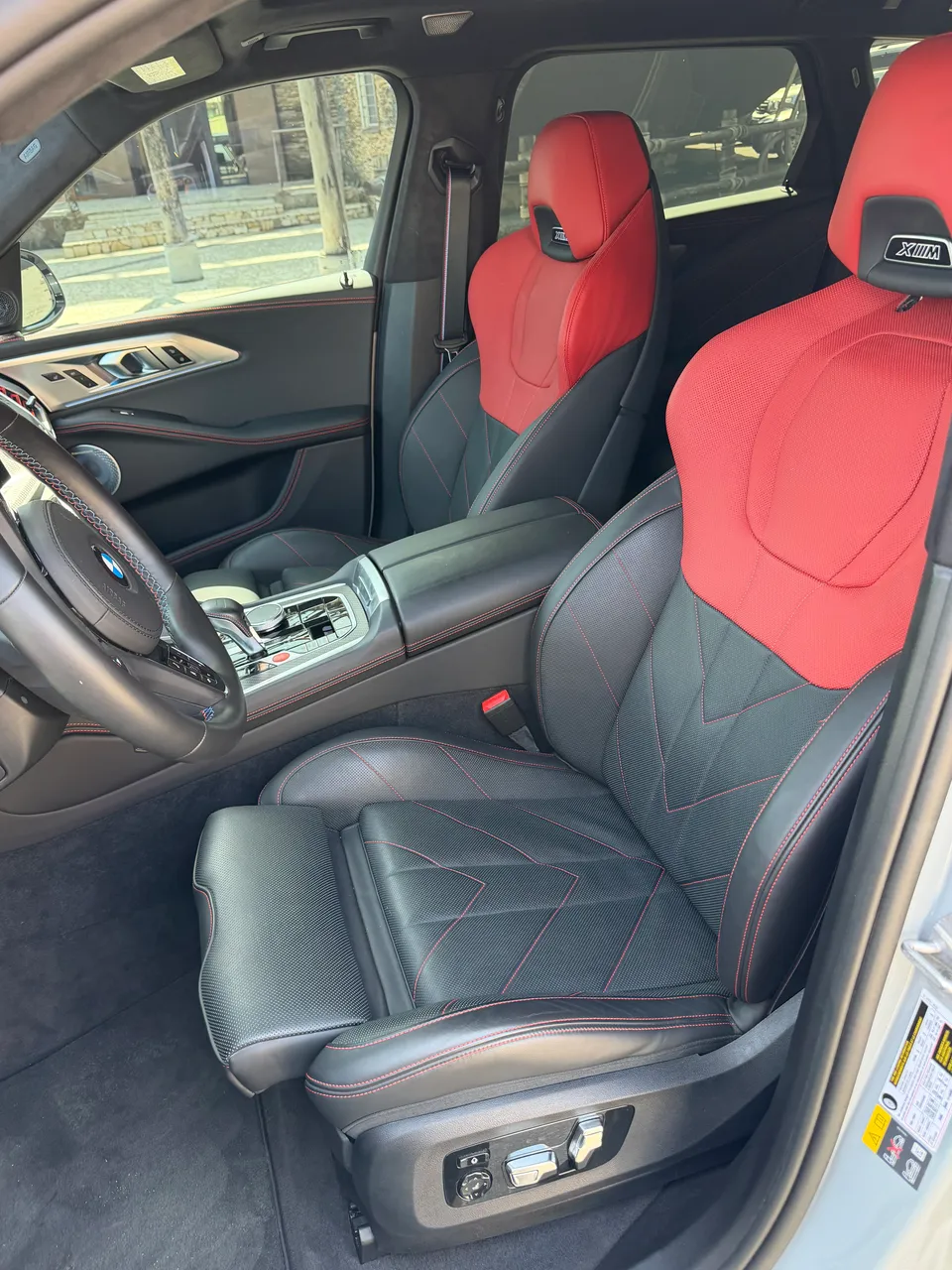 BMW XM - фото 15