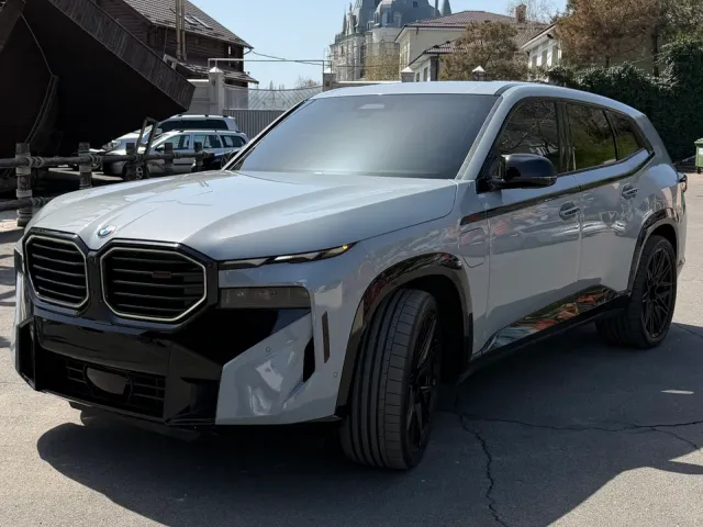 BMW XM - фото 2