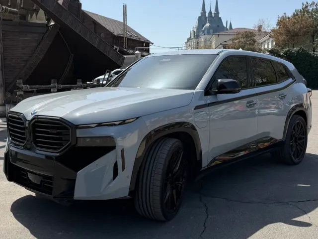 BMW XM - фото 3