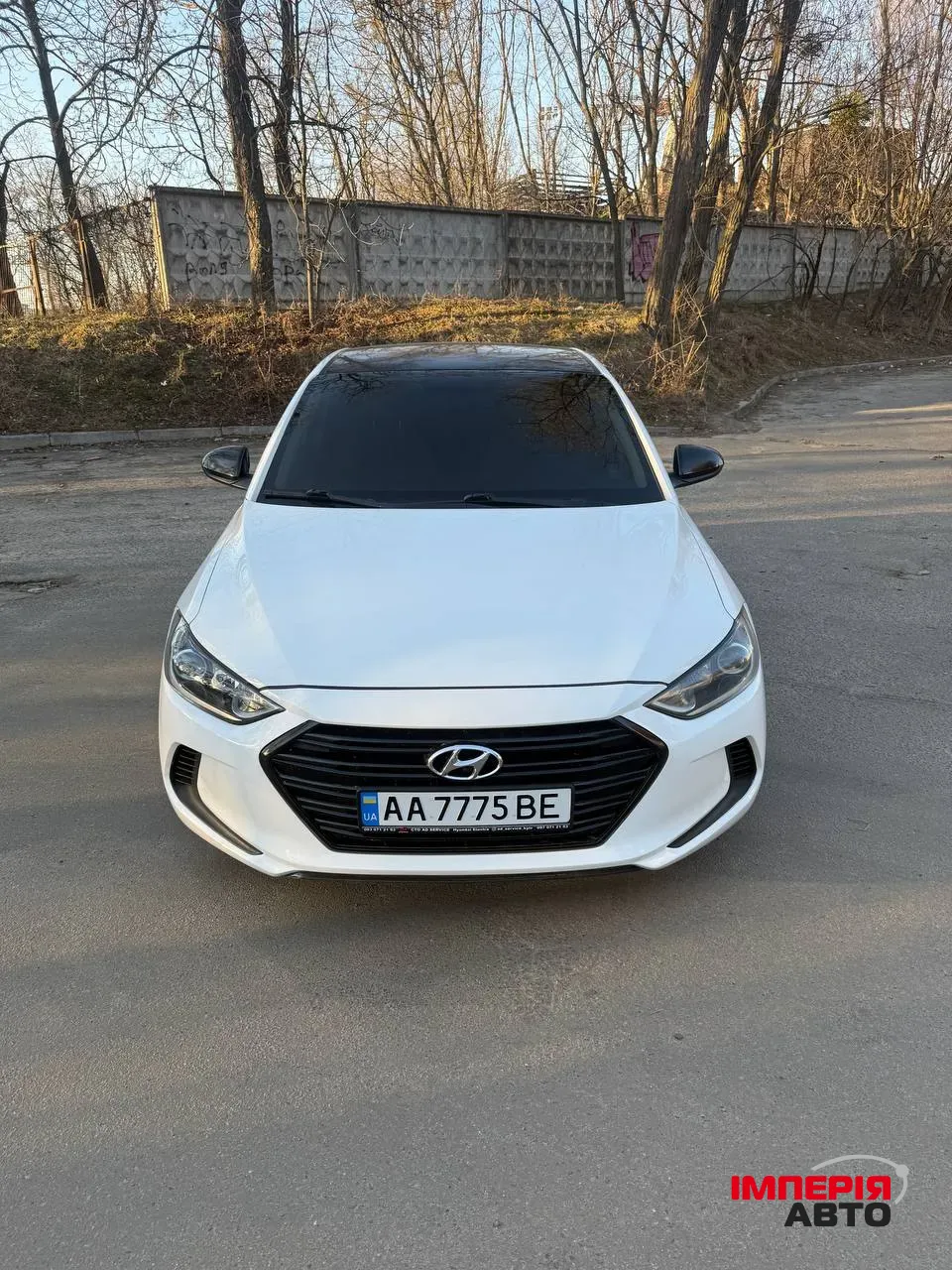Hyundai Elantra - фото 2