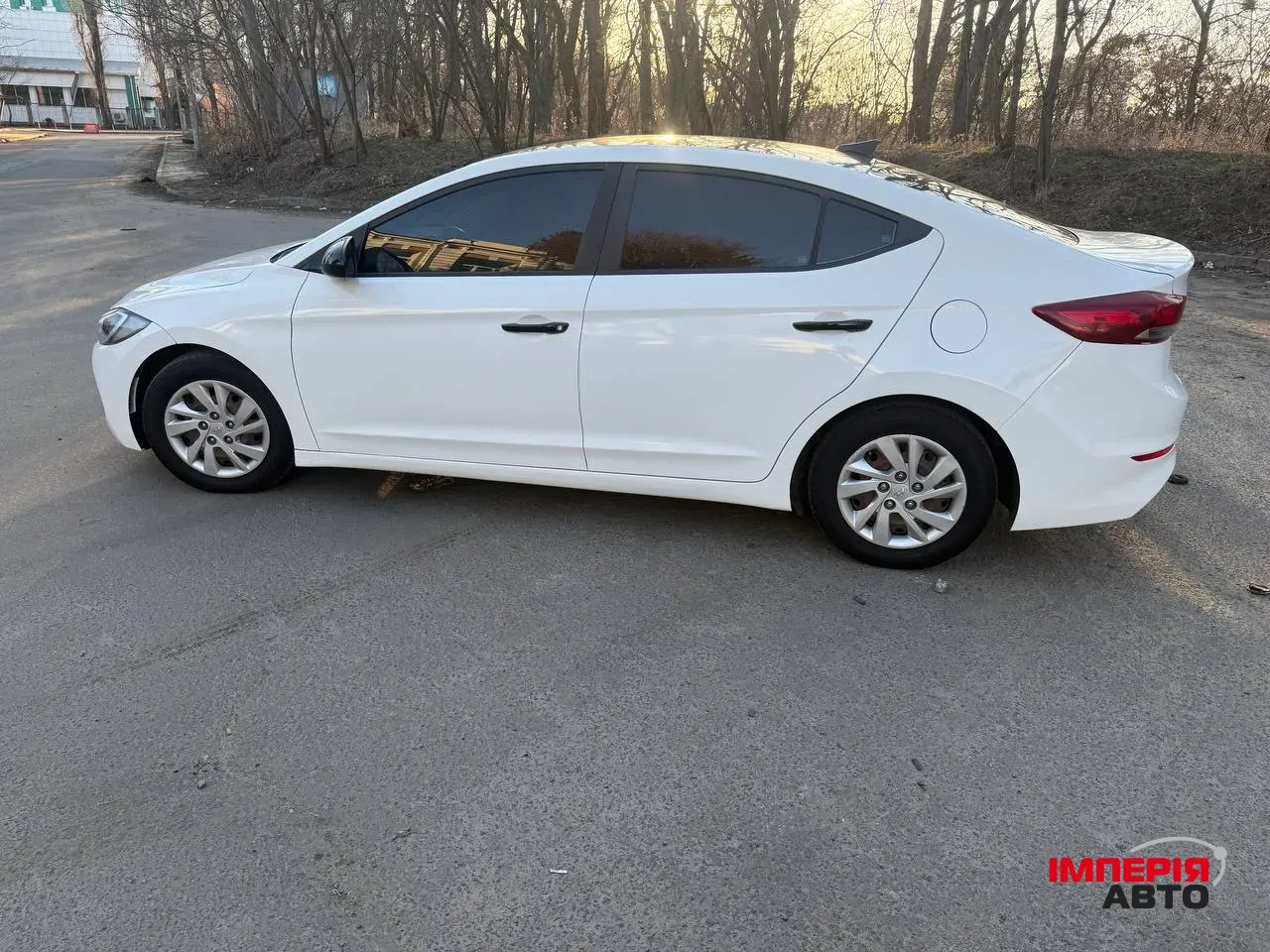 Hyundai Elantra - фото 5