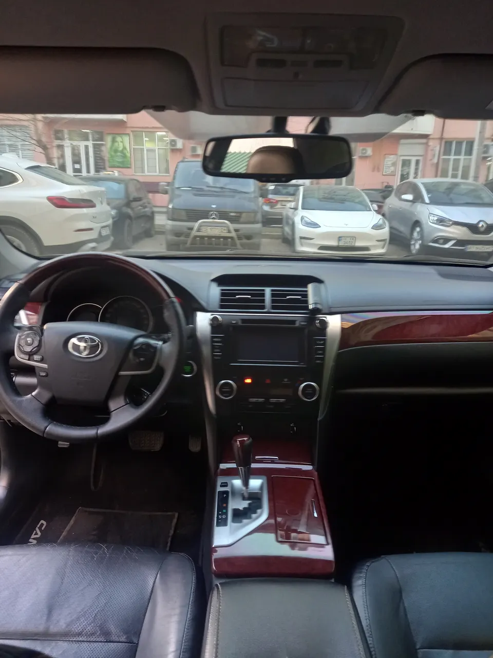 Toyota Camry - фото 4