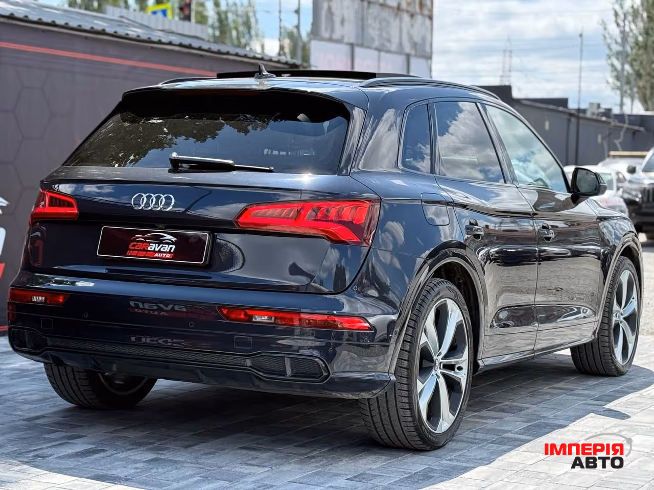 Audi SQ5 Sportback - фото 16