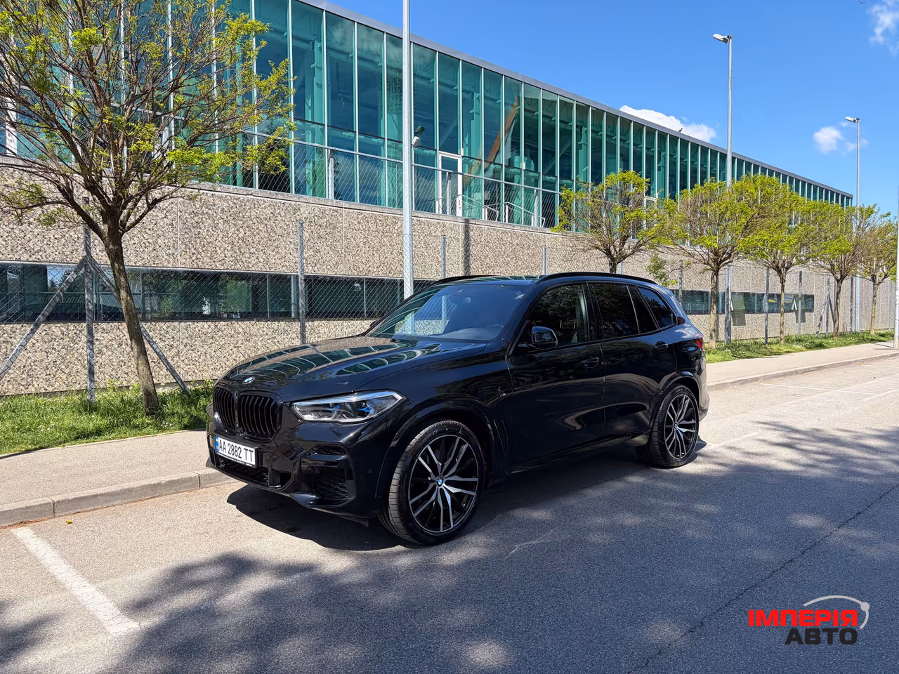 BMW X5 - фото 9