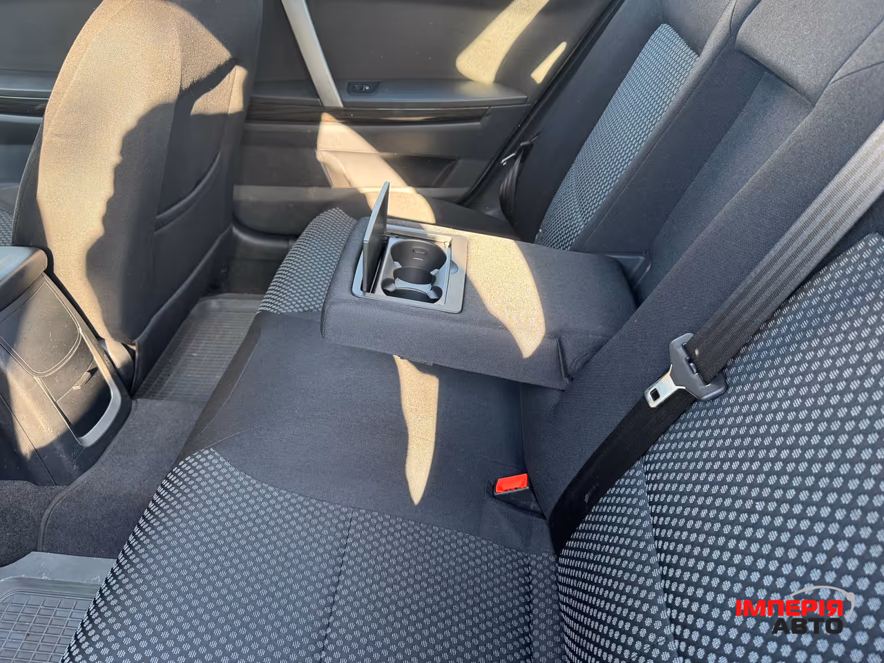 MG 550 - фото 10
