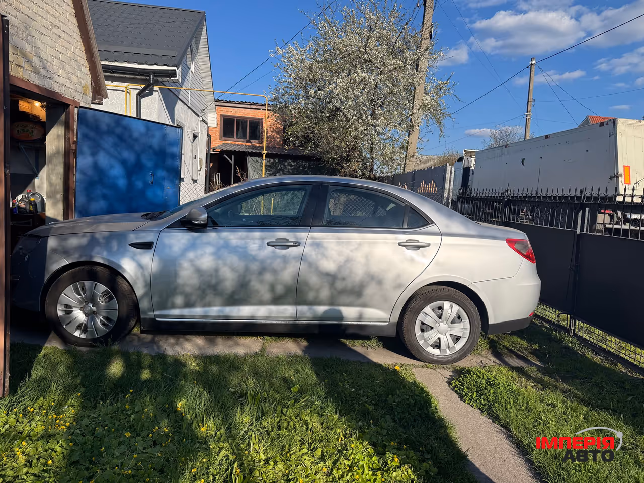 MG 550 - фото 2