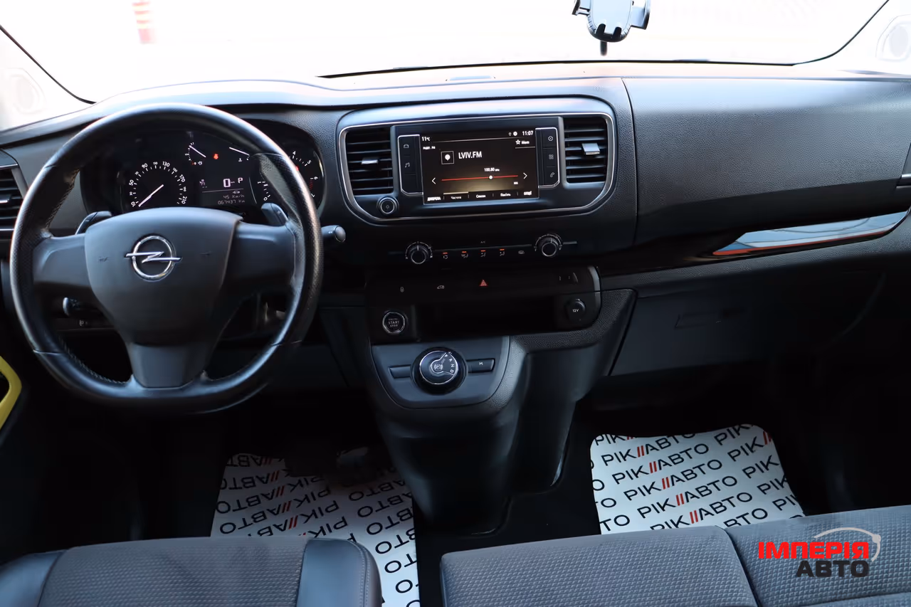 Opel Vivaro - фото 39