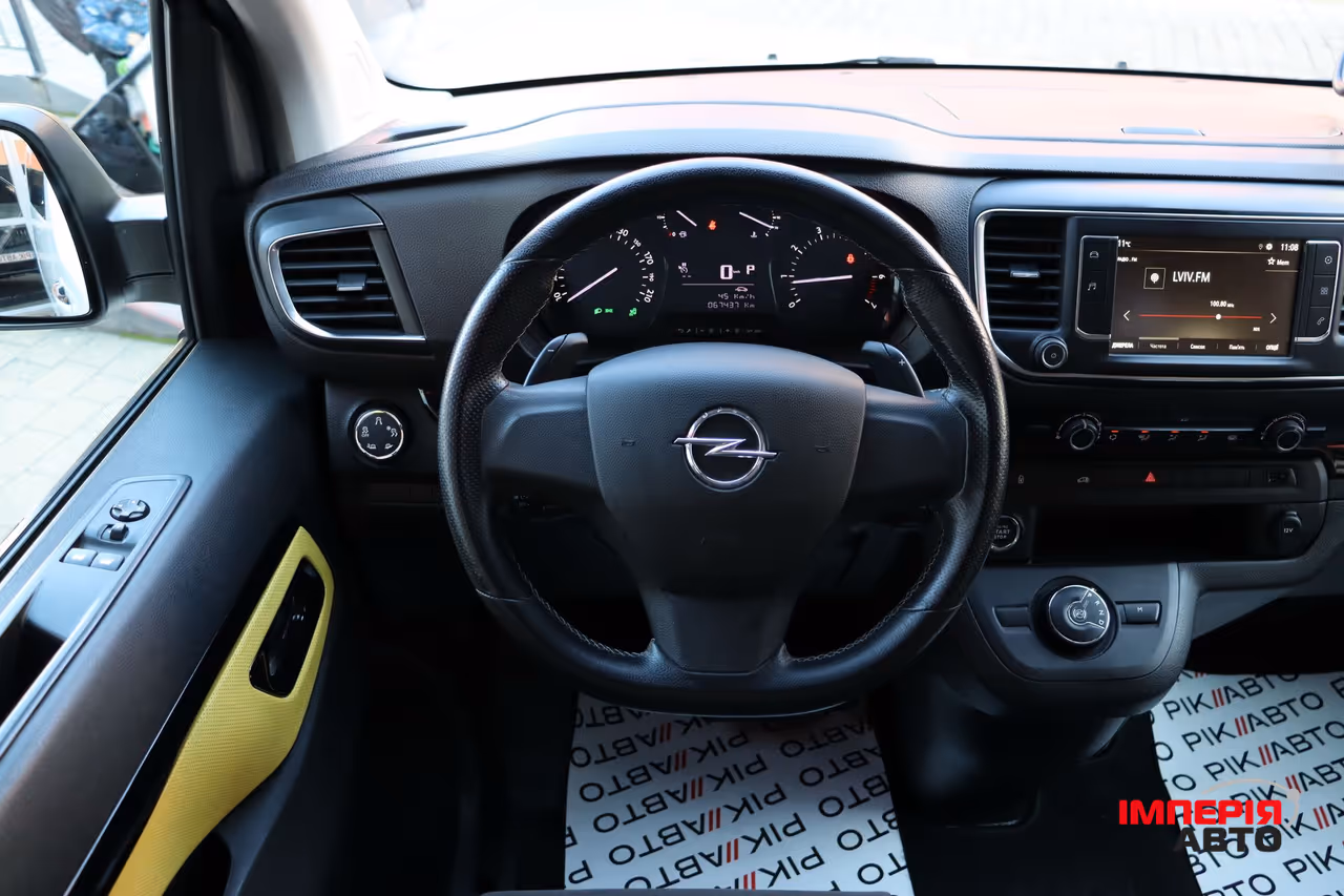 Opel Vivaro - фото 40