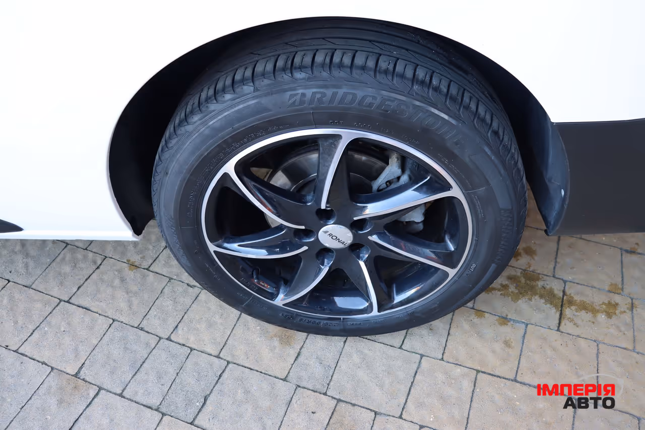 Opel Vivaro - фото 10