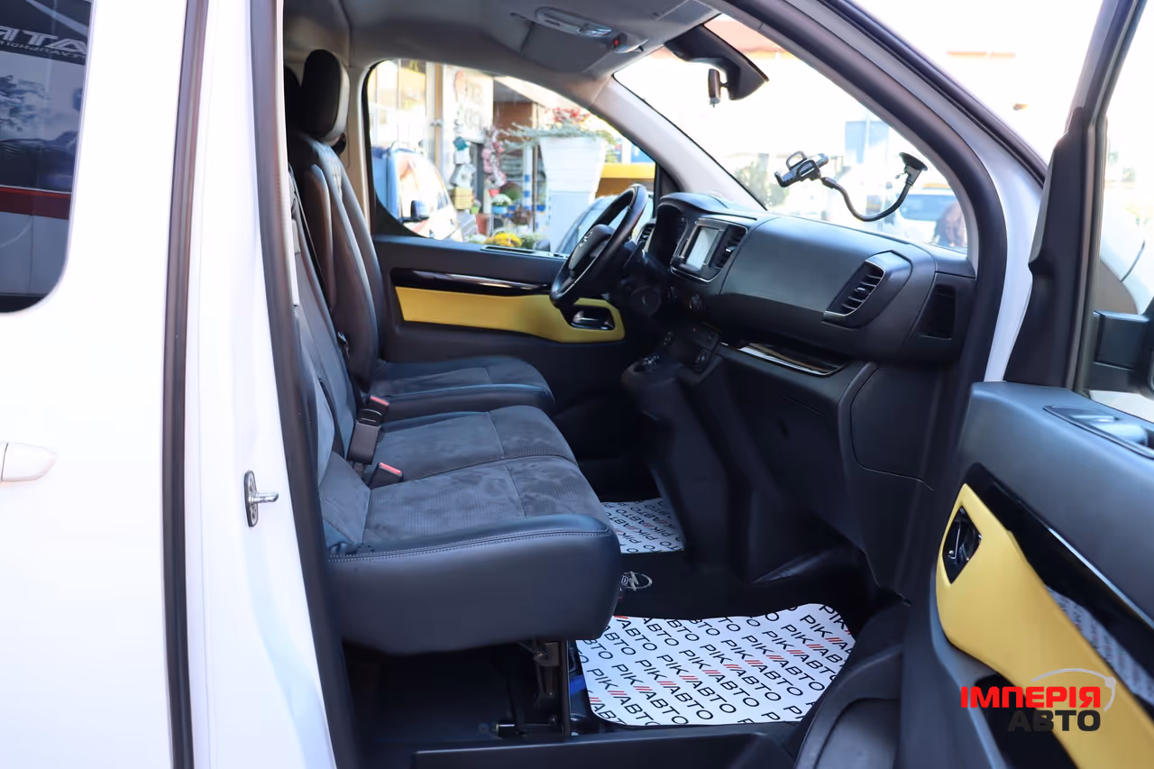 Opel Vivaro - фото 42