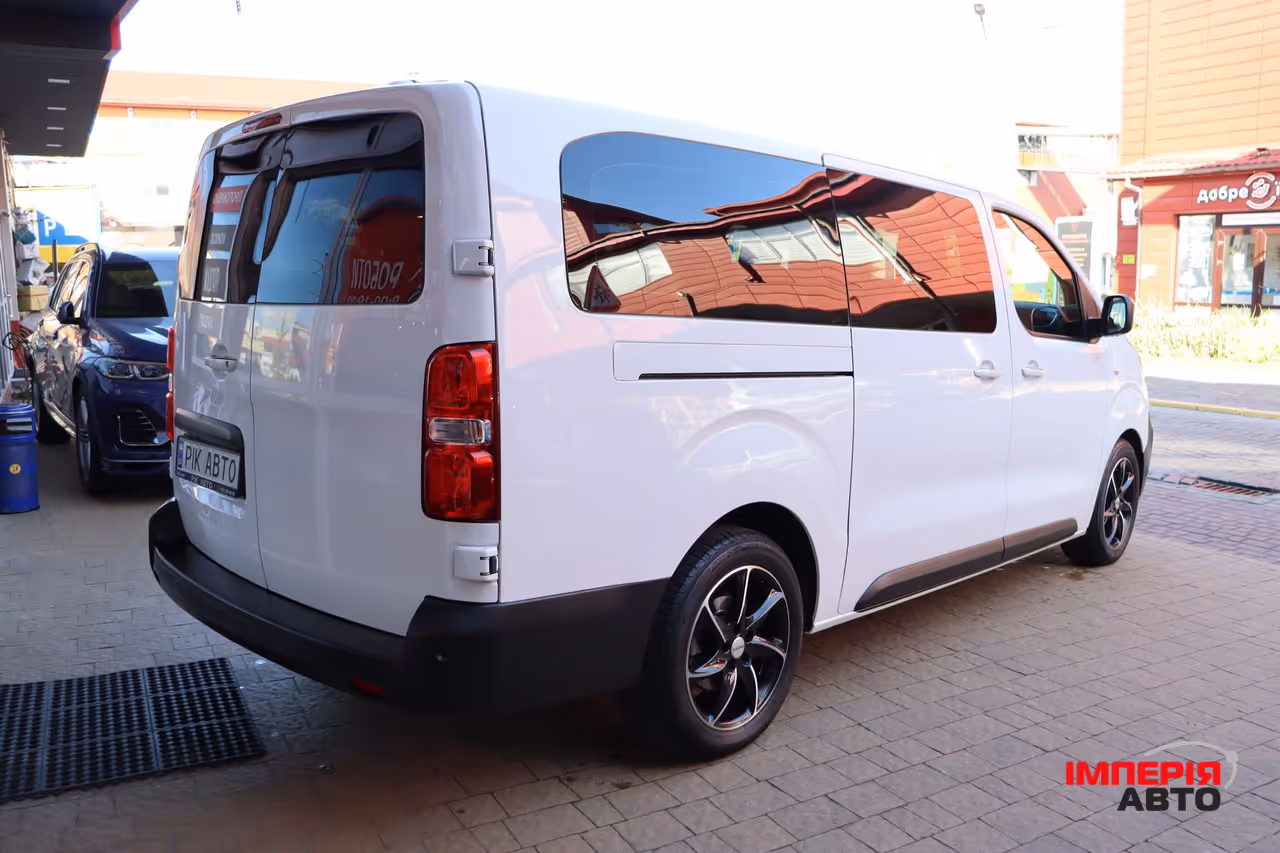 Opel Vivaro - фото 3