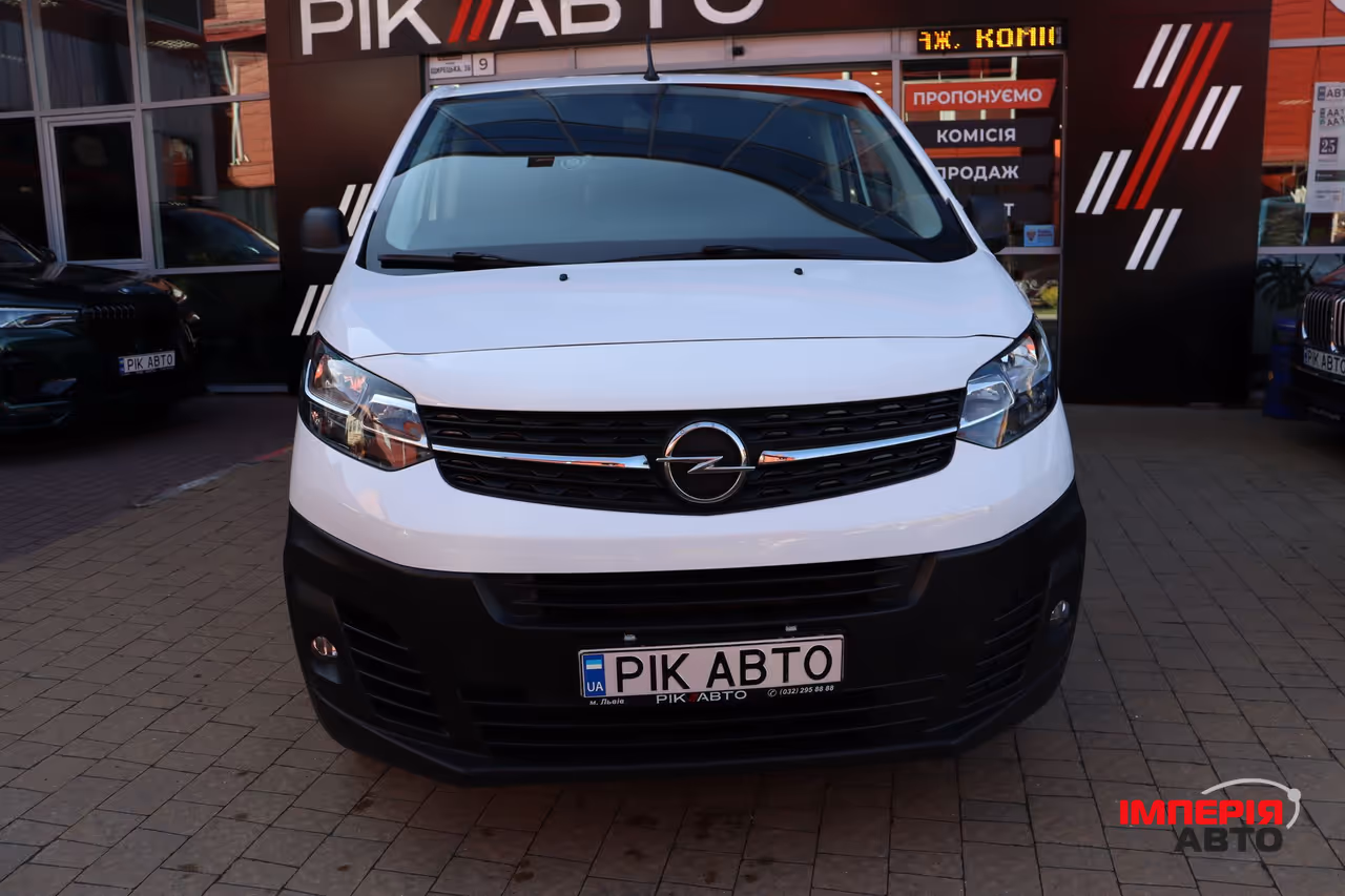 Opel Vivaro - фото 6